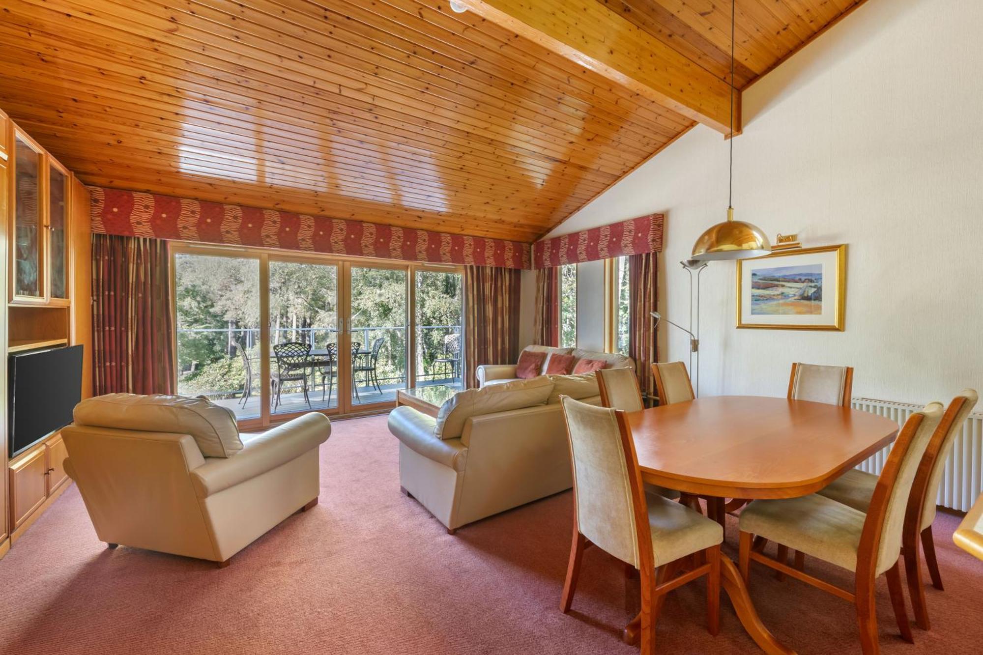 The Lodges At Craigendarroch Country Club บัลลาเทอร์ ภายนอก รูปภาพ